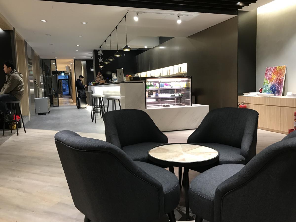 Hub Hotel Zhongli Taoyuan Eksteriør billede